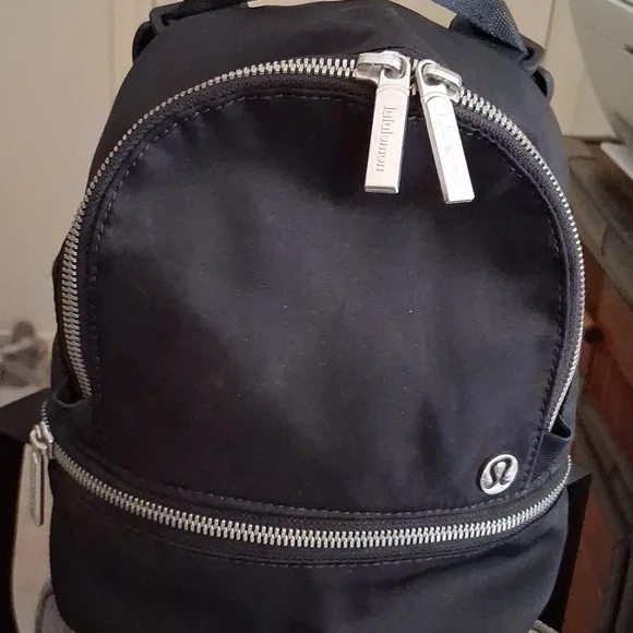 Lululemon City Adventurer Micro Backpack. Metal Emblem - Picture 5 of 12